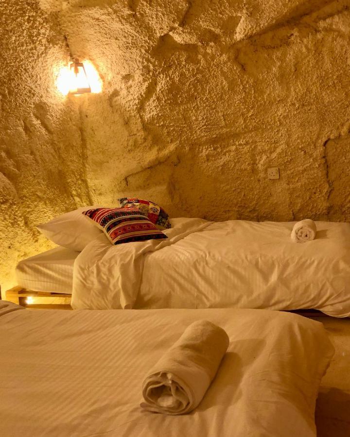 7 Caves Hotel Al Jāyah Dış mekan fotoğraf