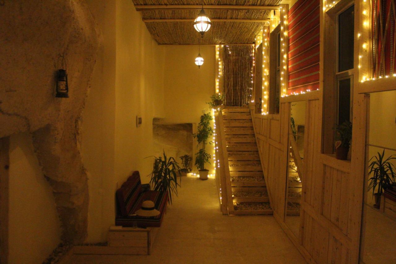 7 Caves Hotel Al Jāyah Dış mekan fotoğraf